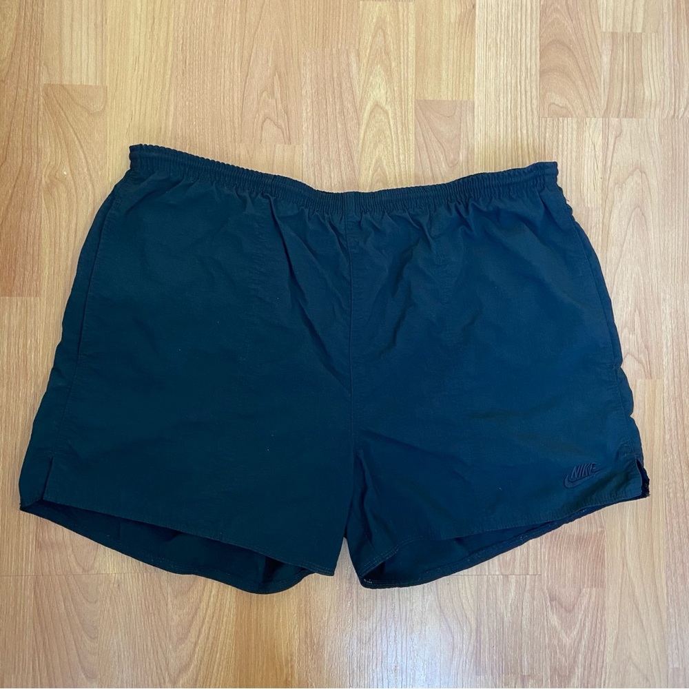 Vintage Nike Men’s Logo Lined Drawstring Shorts Size XL-XXL